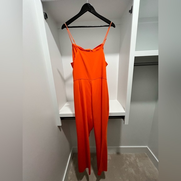 REVOLVE Lita by Ciara Tie Front Jumpsuit in Cherry Tomato Size XL New with tags - Picture 5 of 17